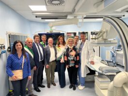 Personale sanitario nella sala di emodinamica dell'Ospedale di Gavardo