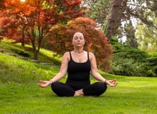 Armonia al Tramonto: Yoga e Pilates Incantano il Parco Giardino Sigurtà sul Garda natura e salute yoga al parco sigurta 2