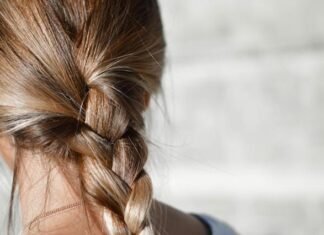 Capelli in estate: come mantenerli sani e luminosi anche sotto il sole image1