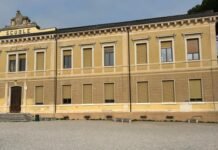 Facciata della scuola Falcone-Borsellino a Bardolino per adeguamento sismico