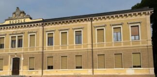 Facciata della scuola Falcone-Borsellino a Bardolino per adeguamento sismico