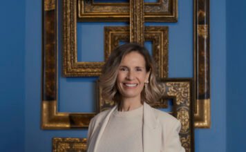 Responsabile comunicazione di Palazzo Maffei durante presentazione visite gratuite studenti