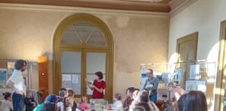 Laboratorio creativo per bambini durante Parole sull’acqua Bardolino Kids