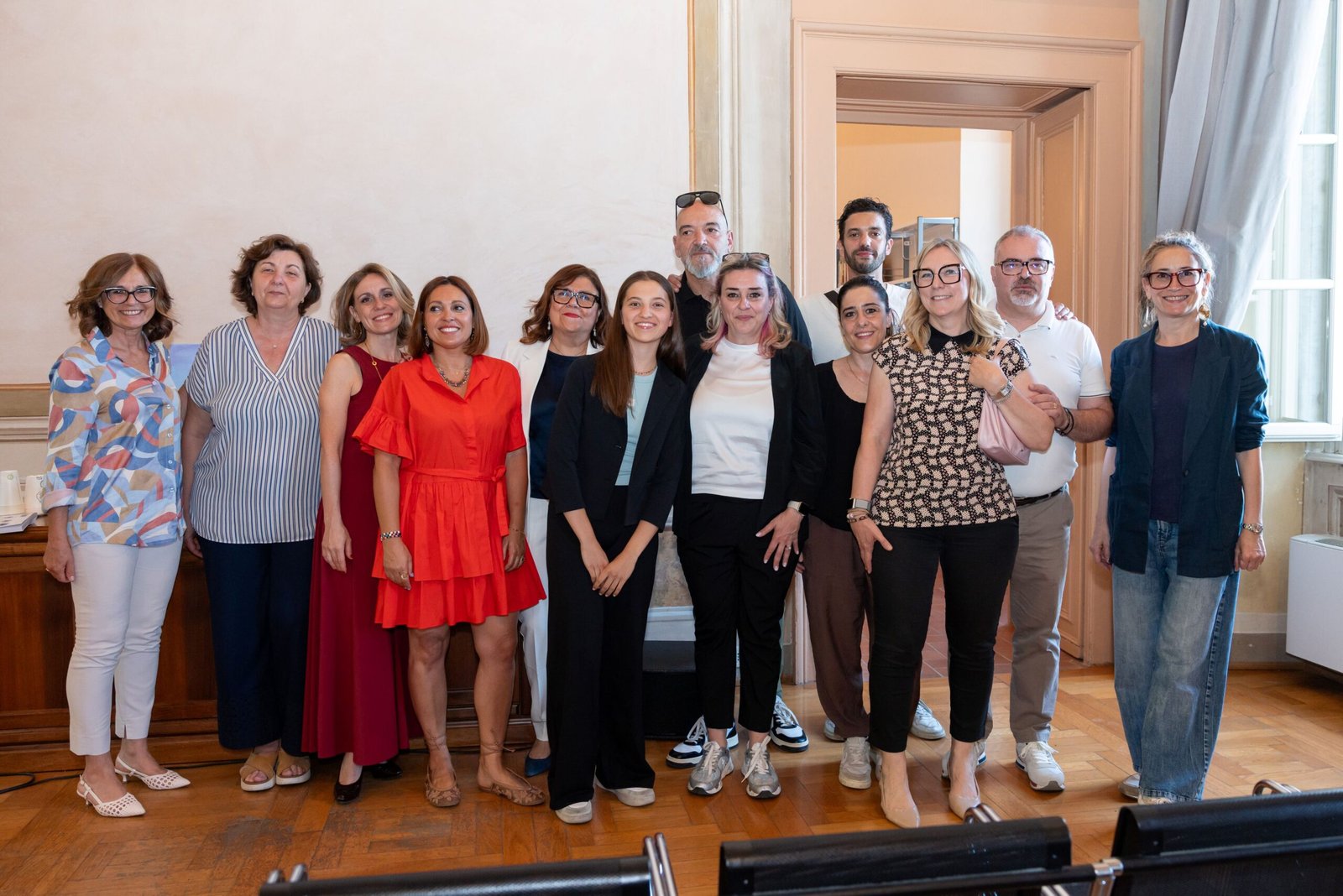 Partecipanti e organizzatori del concorso letterario a Desenzano del Garda