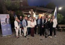 I candidati di Fratelli d'Italia Lonato alla presentazione della lista alla Trattoria La Rassica