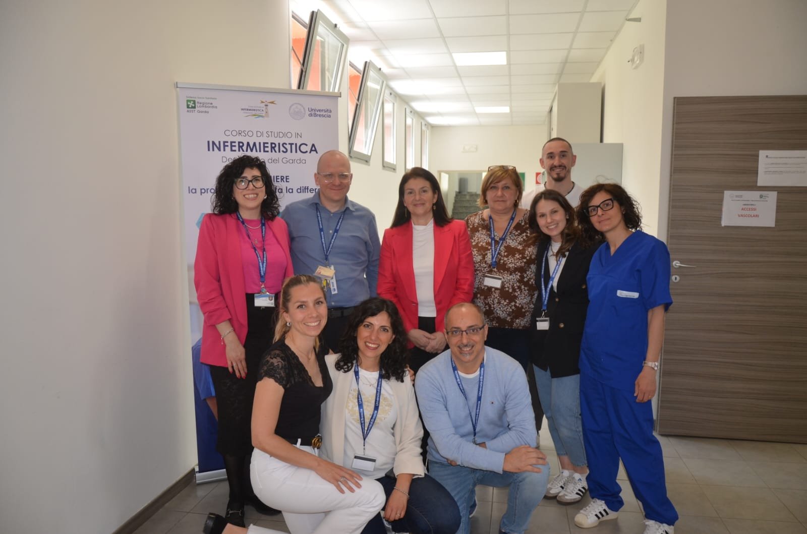 Staff e docenti del corso di Infermieristica a Desenzano del Garda durante Open Afternoon.