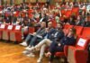 Ragazzi e adulti partecipano al raduno dei consigli comunali a Montichiari.