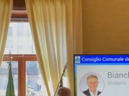 Lonato del Garda, insediato il nuovo Consiglio comunale Il giuramento del sindaco Nicola Bianchi a Lonato del Garda