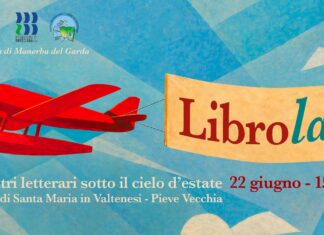 Incontri letterari sotto il cielo d’estate: al via la prima edizione di LibroLago a Manerba del Garda Locandina ufficiale della rassegna LibroLago 2026