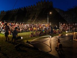 Veduta aerea della Rocca di Lonato del Garda, sede di molti eventi estivi