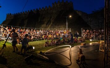 Veduta aerea della Rocca di Lonato del Garda, sede di molti eventi estivi