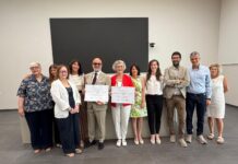 Desenzano del Garda, ASST Garda e Visit Desenzano lanciano il progetto Salute e Turismo 2026 Rappresentanti di ASST Garda e Visit Desenzano con certificati progetto Salute 2026