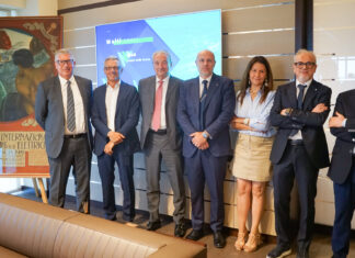 Feralpi Group 2025: crescita e investimenti ESG rafforzano il Gruppo Feralpi Group 2025 conferenza stampa risultati - il Presidente Giuseppe Pasini con il management