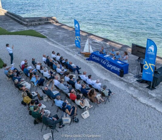 La 76ª CentoMiglia del Garda riparte da Villa Bettoni Presentazione della 76ª CentoMiglia del Garda a Villa Bettoni