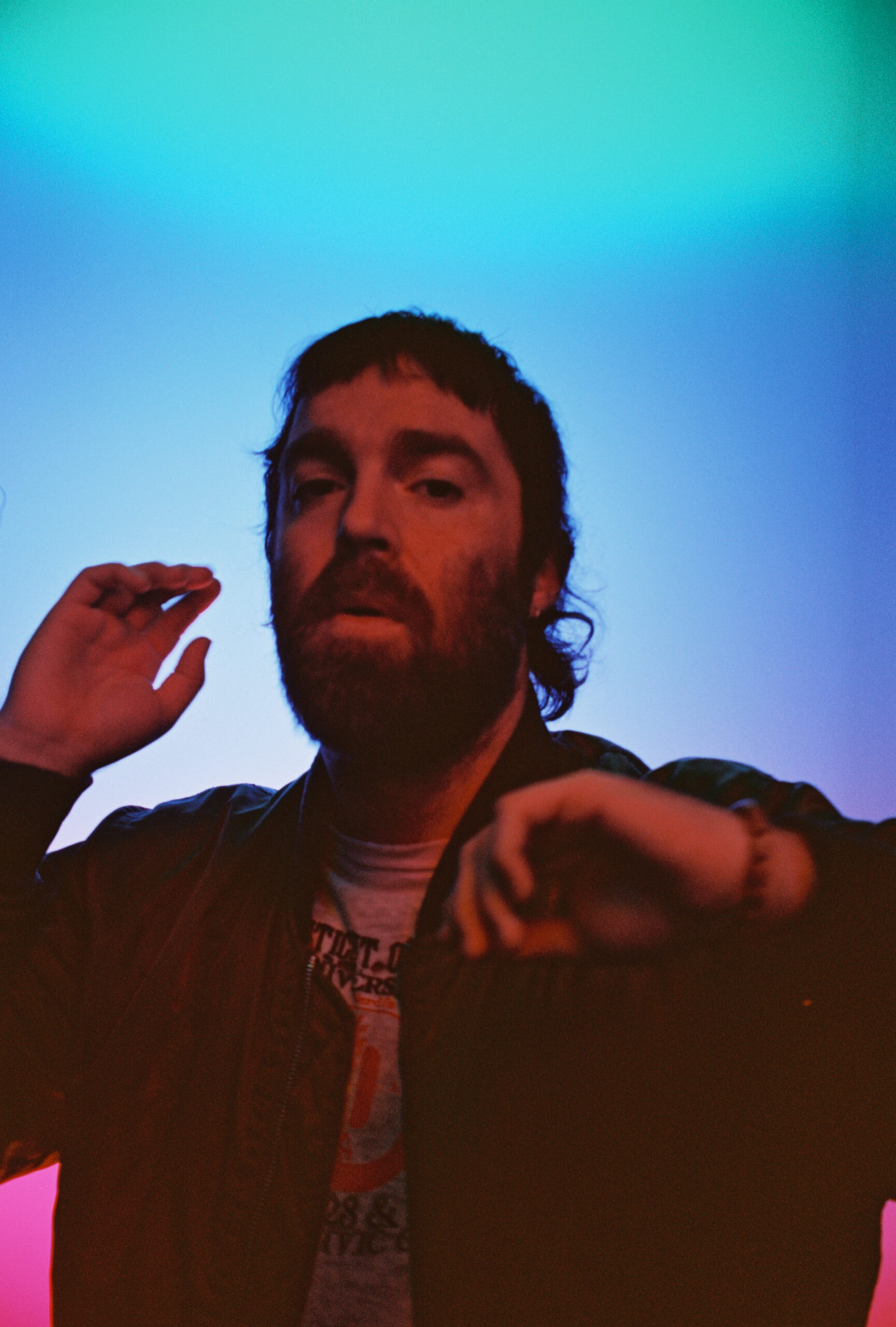 Two Door Cinema Club e Chet Faker al Vittoriale: due date per Tener-a-mente 1 Chet Faker, atteso a Tener-a-mente il 24 luglio 2026