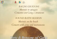 Notti Magiche a Campo: tre serate di concerti sotto le stelle dal 8 al 10 agosto Locandina del Bagno di Suoni sulla spiaggia Hotel Du Lac a Porto di Brenzone
