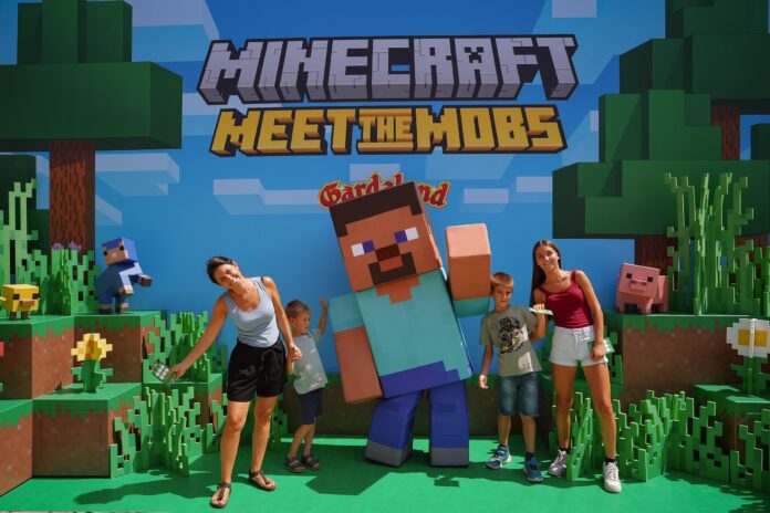 Minecraft Meet The Mobs a Gardaland