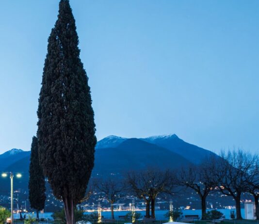 Porto di San Felice del Benaco al crepuscolo, foto di Emanuele Tonoli