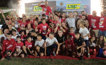 46° Torneo di Polpenazze 2026: UTR campione per il secondo anno consecutivo UTR festeggia la vittoria del 46° Torneo di Polpenazze 2026 durante le premiazioni