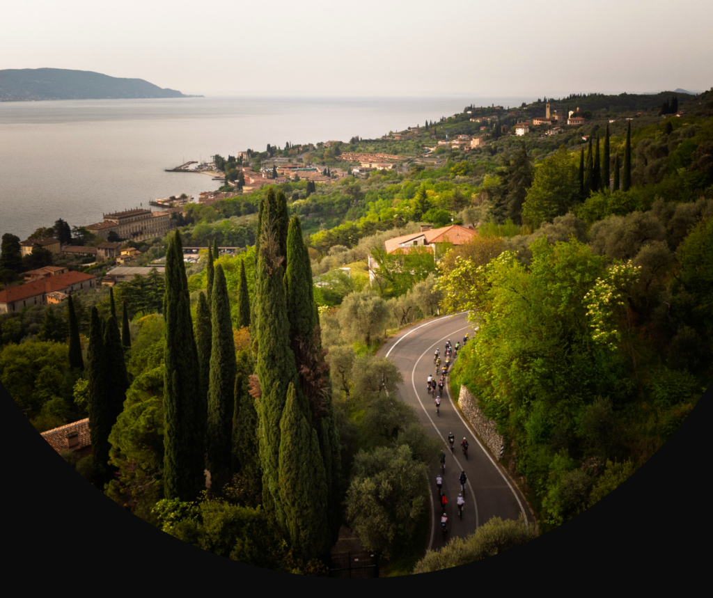 Ciclisti sul Garda per il Colnago Lake Garda Cycling Festival
