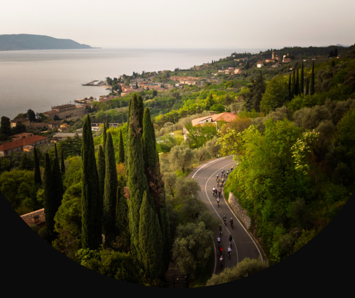 Ciclisti sul Garda per il Colnago Lake Garda Cycling Festival