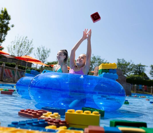 Immagine di One Piece arriva a LEGOLAND Water Park Gardaland con la statua LEGO di Laboon