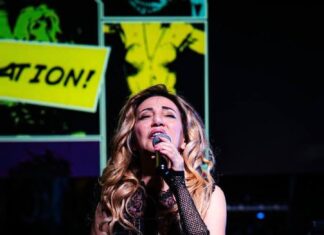 La Virgin Band durante un concerto tributo a Madonna