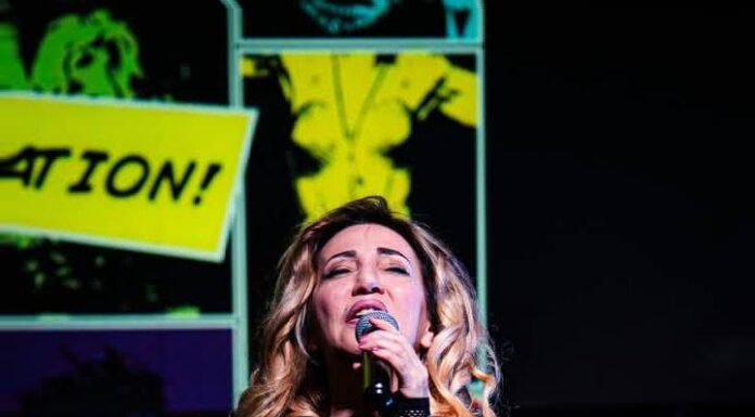 La Virgin Band durante un concerto tributo a Madonna