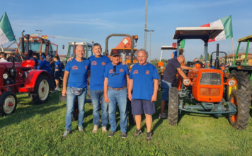 8ª edizione del Raduno dei Trattori in Lugana a Sirmione