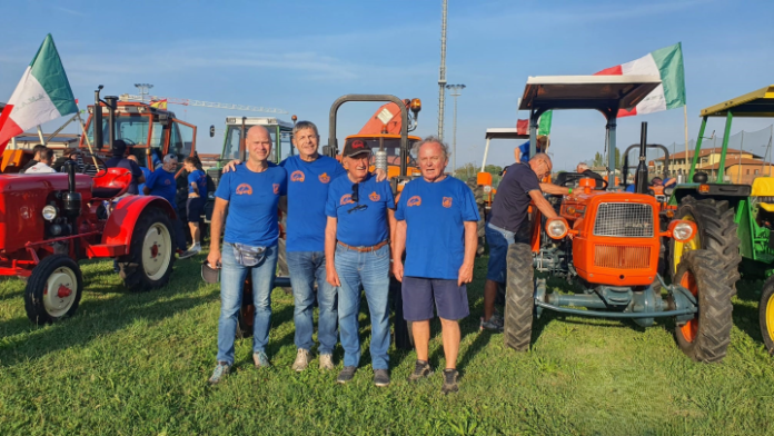8ª edizione del Raduno dei Trattori in Lugana a Sirmione