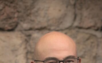 Immagine di Aldo Cazzullo riceve il premio Città a Torri del Benaco domenica sera