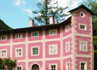 Passaggio in Valle Aurina: l’enigma di Teresa e il conte Enzenberg La residenza estiva dei conti Enzenberg a Cadipietra