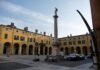 Castiglione delle Stiviere, la settima farmacia sarà comunale e la rotatoria di via Gerra è approvata Una piazza del centro di Castiglione delle Stiviere