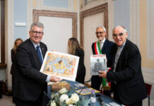 Riva del Garda ricorda don Angelo Confalonieri con cinque ambasciatori Riva del Garda ricorda don Confalonieri con gli ambasciatori dell'Australia