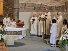 Sirmione celebra gli 800 anni di San Francesco tra messa solenne e spettacolo Immagine di Sirmione celebra gli 800 anni di San Francesco tra messa solenne e spettacolo